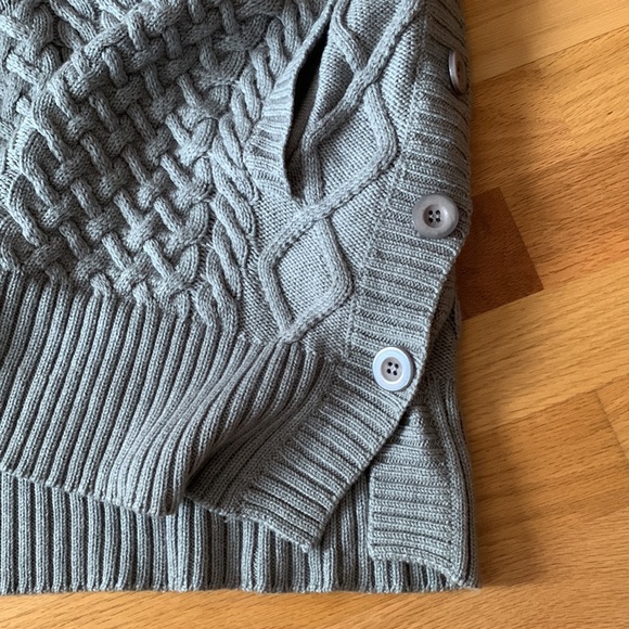 Haute Hippie 100% Merino wool sweater vest - Picture 8 of 16